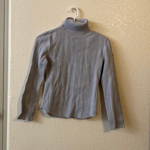 I am selling this Tommy Turtle neck size medium